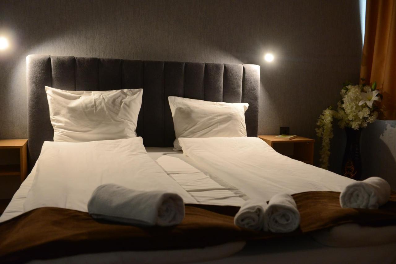 Family Hotel غوتسه دلتشو المظهر الخارجي الصورة