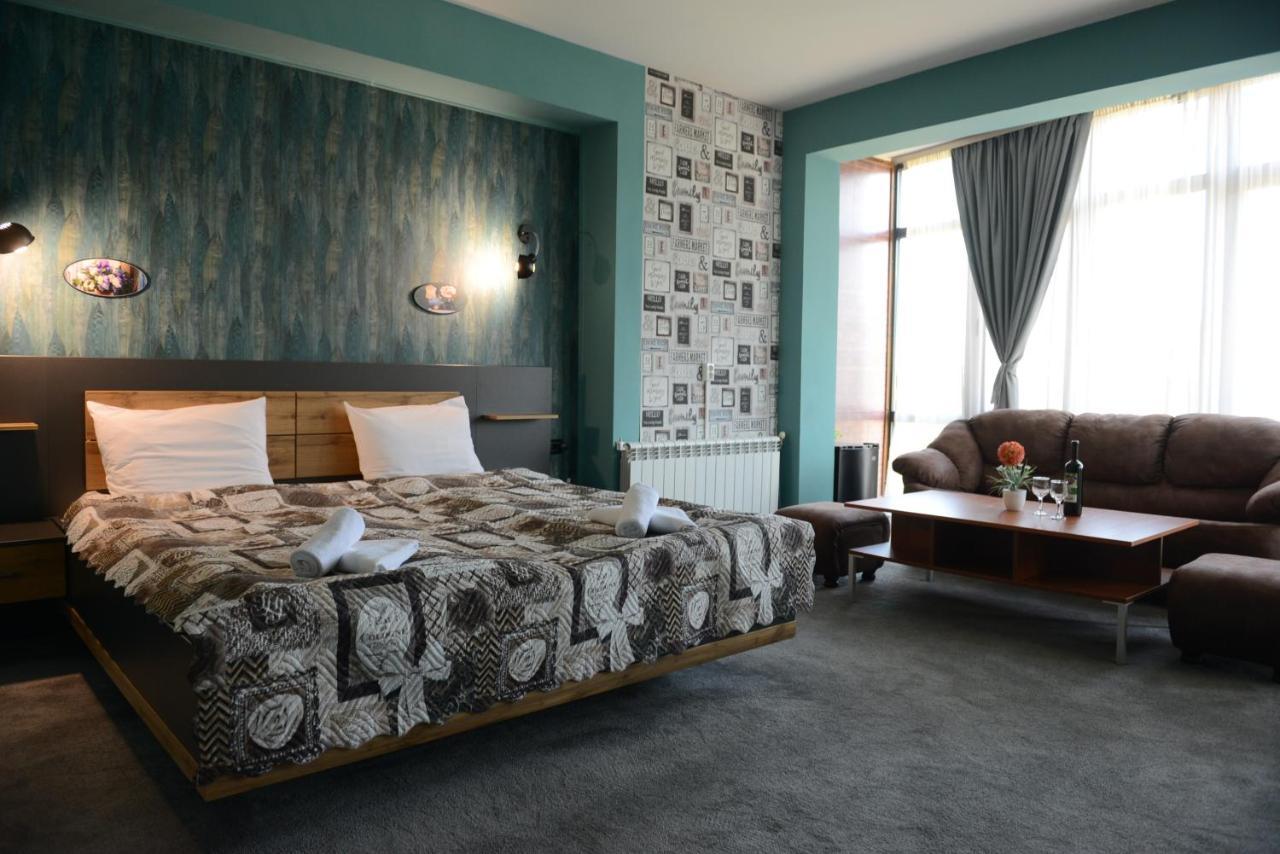 Family Hotel غوتسه دلتشو المظهر الخارجي الصورة