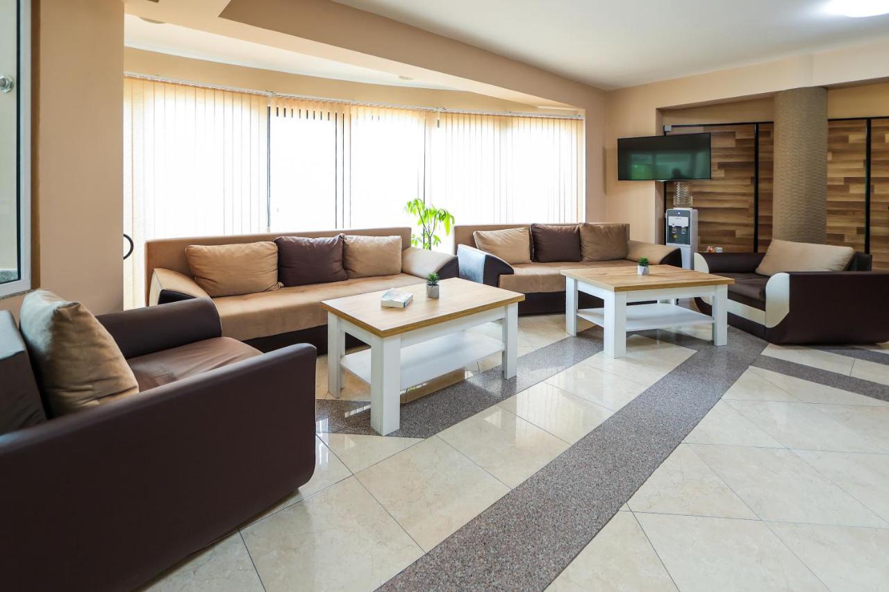 Family Hotel غوتسه دلتشو المظهر الخارجي الصورة