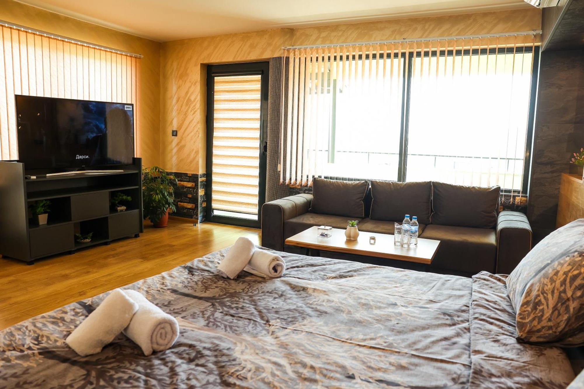 Family Hotel غوتسه دلتشو المظهر الخارجي الصورة