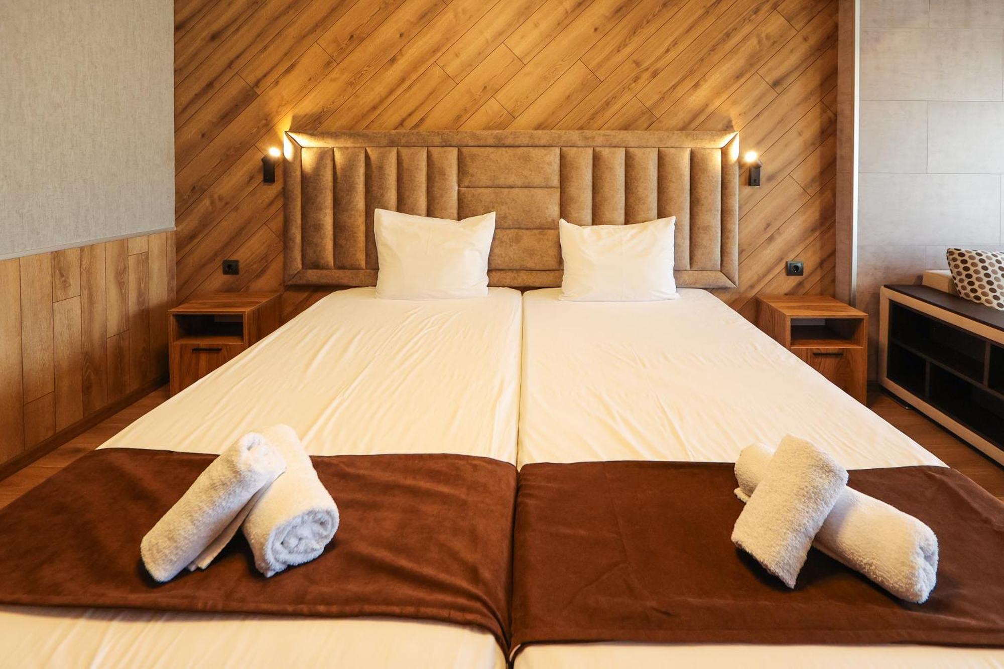 Family Hotel غوتسه دلتشو المظهر الخارجي الصورة