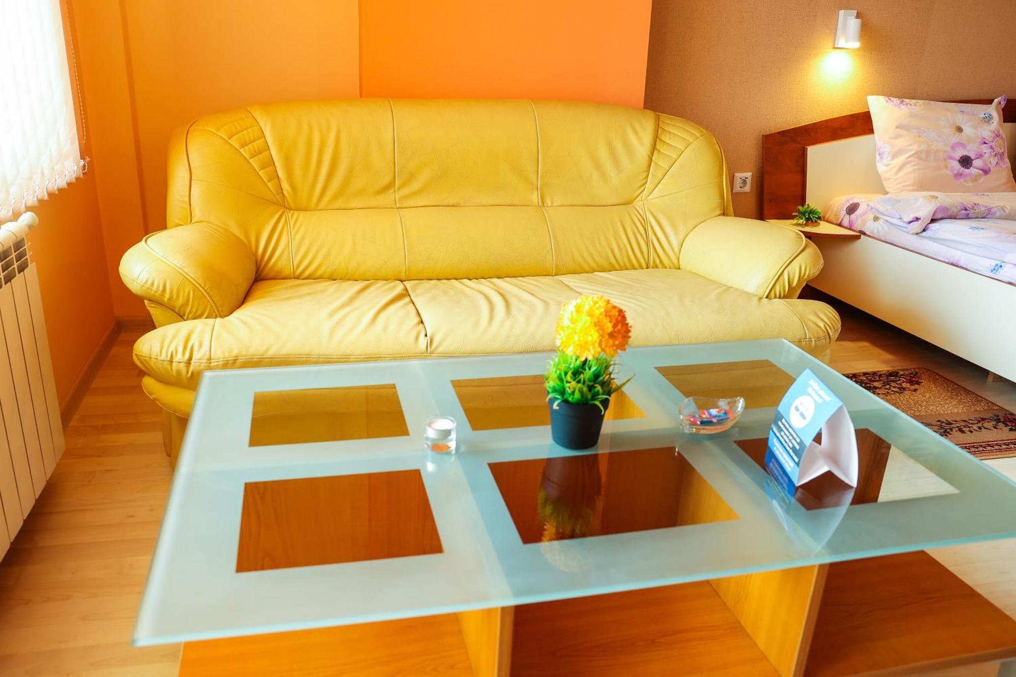 Family Hotel غوتسه دلتشو المظهر الخارجي الصورة