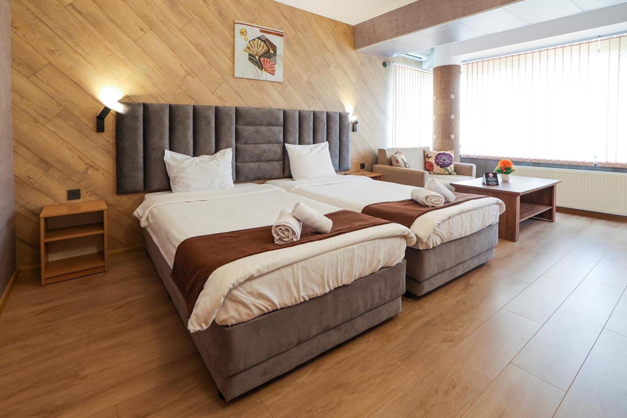 Family Hotel غوتسه دلتشو المظهر الخارجي الصورة